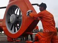 Helikopter Basarnas Dibersihkan