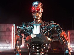 Penampakan Menyeramkan Robot Baru T-800 di Film Terminator Genisys