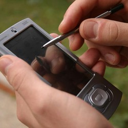 Alcatel Ingin Bangkitkan Palm dari Kubur