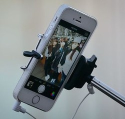 Arsenal dan Spurs Kompak Larang Tongsis Masuk Stadion