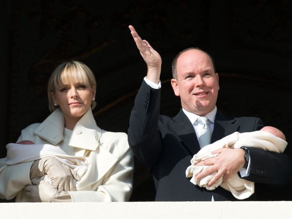 Pangeran Albert dan Puteri Charlene Kenalkan Anak Kembarnya