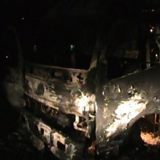 Tabrak Bikers Hingga Terseret 8 Km, Truk Muat Cabai Dibakar Massa