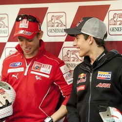 Duel Stoner dengan Marquez akan Sangat Seru