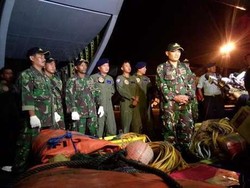 Pagi Ini Lifting Bag Akan Diterbangkan ke KRI Banda Aceh, Ini Cara Kerjanya