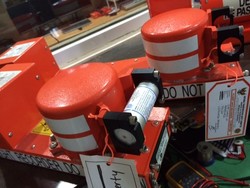 Ekor QZ8501 Tak Utuh, Basarnas: Black Box Terbuat dari Metal Tahan Banting