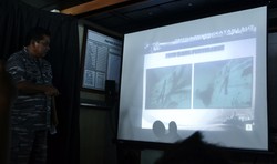 Basarnas: Ekor Pesawat Lebih Berat di Dasar Laut, Butuh Tambahan Lifting Bag