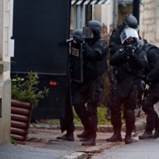 88 Ribu Tentara dan Polisi Prancis Buru 2 Pelaku Penembakan Charlie Hebdo