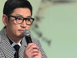 Terbang ke Amerika, Penyanyi Korea Ini Mabuk dan Buat Rusuh di Pesawat