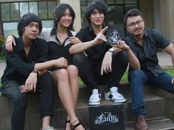 Vierratale Nyanyikan Lagu Soal Cinta Beda Agama