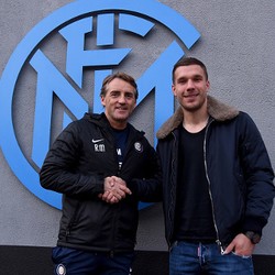 Sempat Dapat Banyak Tawaran, Podolski Pilih Inter karena Mancini