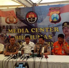 Polisi Identifikasi 2 Korban AirAsia, Justin Giofanni dan Susandhini Liman