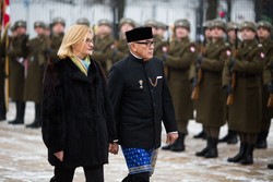 Ketika Dubes Peter Sampaikan Salam Jokowi ke Presiden Polandia