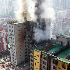 Apartemen di Seoul Terbakar Hebat, 3 Orang Tewas dan 101 Luka-luka