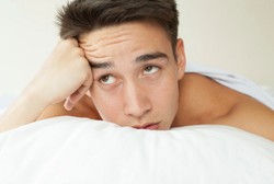 Suami Tak Bisa Orgasme? Belum Tentu Istri Penyebabnya, Bisa Jadi Karena Ini