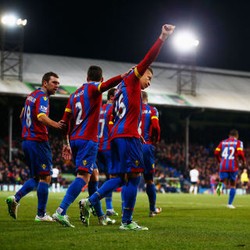 Palace Kalahkan Spurs 2-1