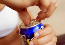 Riset Kemenkes: Minum Soda Tiap Hari Tingkatkan Risiko Gagal Ginjal