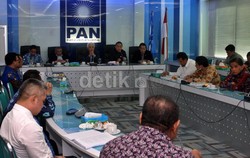 Bisakah PAN Lepas dari Bayang-bayang Amien Rais?