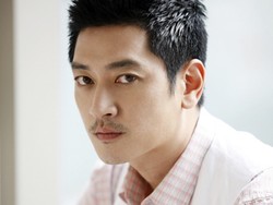 Tiket Pesawat Tertukar, Nama Bobby Kim Tercoreng