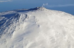 Liburan ke Antartika Sehari PP, Mau?