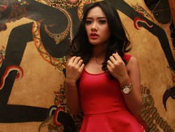 Cita Citata Pastikan Absen di Sidang Perdana Cerai dengan Ijonk