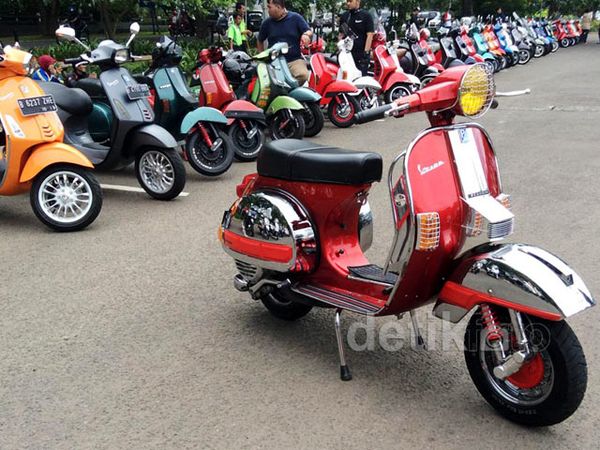 Ajang Silaturahmi Pengguna Vespa Jakarta
