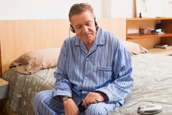 Pria Inggris Cuci Piyama 2 Minggu Sekali, Rentan Terinfeksi Kuman Super