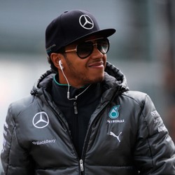 Hamilton Dikabarkan Bakal Jadi Pebalap F1 Bergaji Tertinggi