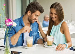 Wanita Seksi Menurut Pria, Tak Selalu Pamer Belahan Dada dan Pakai Rok Mini