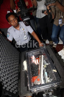 Data FDR Black Box AirAsia Selesai Diunduh Sore Ini