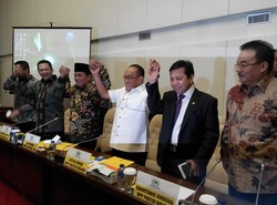 Ical Beri Pengarahan ke Fraksi Golkar, Anggota Kubu Agung Tak Hadir