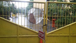 Pagar Digembok Rantai, Kantor DPP Golkar Sunyi Senyap