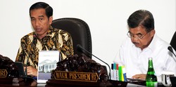 Jokowi Gelar Rapat Bahas Masalah Desa
