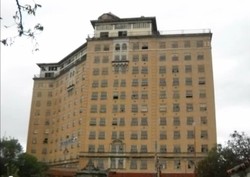 8 Bekas Bangunan Hotel Paling Angker di Dunia (1)