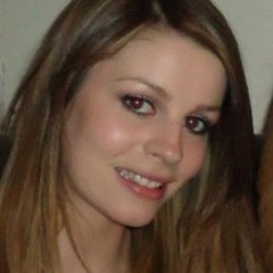 Ingin Kerja di Facebook? Taklukkan Dulu Wanita Cantik Ini