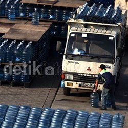 Harga BBM Turun, Harga Air Minum Kemasan Tak Mungkin Ikut Turun