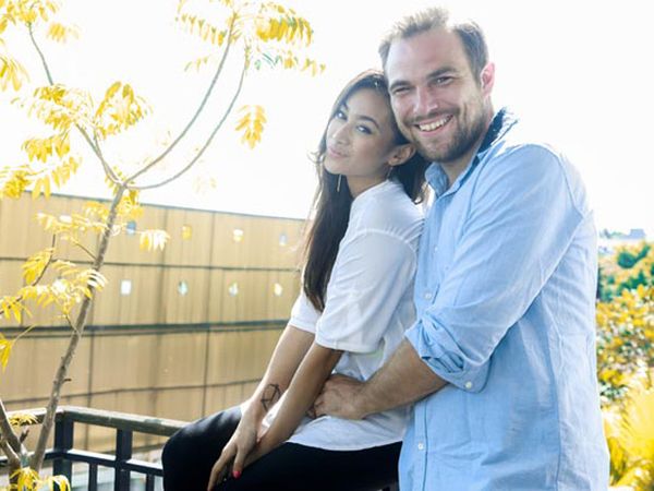 So Sweet... Ratu Felisha dan Pacar Bule Barunya