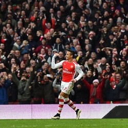Takjub dengan Stamina Alexis, Chamberlain: Dia Kayak Baterai Duracell