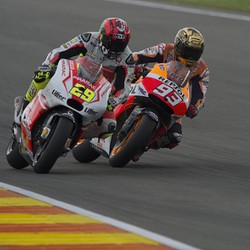 Para Pebalap Ini Akan Memulai MotoGP 2015 dengan Poin Penalti
