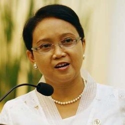 Berprestasi Luar Biasa, Dubes Retno Dianugerahi Penghargaan Tertinggi Kerajaan Belanda