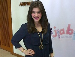 Pakai Jilbab Selama Syuting, Carissa Putri Sakit Kepala