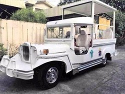 Di Manila, Paus Fransiskus Pakai Jeep Lawas Bukan Mercedes