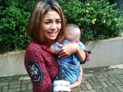 Saat Nikita Mirzani Mendadak Mellow