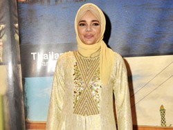 Vakum dari Dunia Hiburan, Dewi Sandra Ingin Perdalam Agama