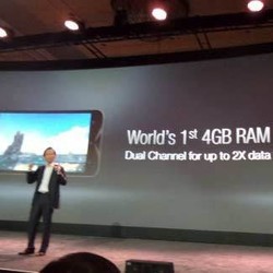 Ponsel dengan RAM 4G Asus Siap Menggebrak