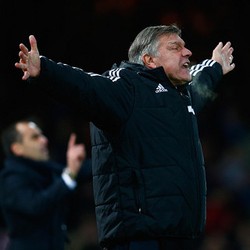 Allardyce Lega Setelah West Ham Menangi Adu Penalti Panjang