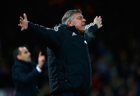 Allardyce Lega Setelah West Ham Menangi Adu Penalti Panjang