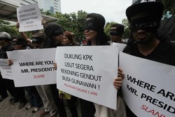 Jika Komjen Budi Tetap Dilantik, Relawan Salam 2 Jari Ancam Duduki Istana