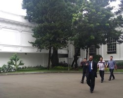 Mondar-mandir ke Istana, Surya Paloh Mengaku Diundang Makan Siang Jokowi