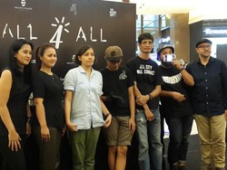 5 Seniman Live Mural di Tengah Mal Jakarta