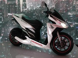 Keren Nih, Honda Vario 150 ala Low Rider